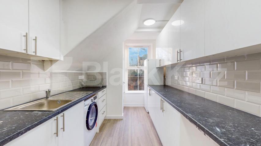 Newly refurbished large 3 bedroom property close to Caledonian Rd station Camden Road, Holloway / Caledonian Road